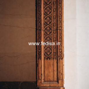 Wooden Pillar Design for Classic Architecture
