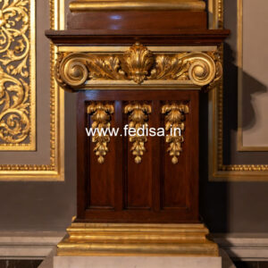Wooden Pillar Designs That Look Rich & Elegant